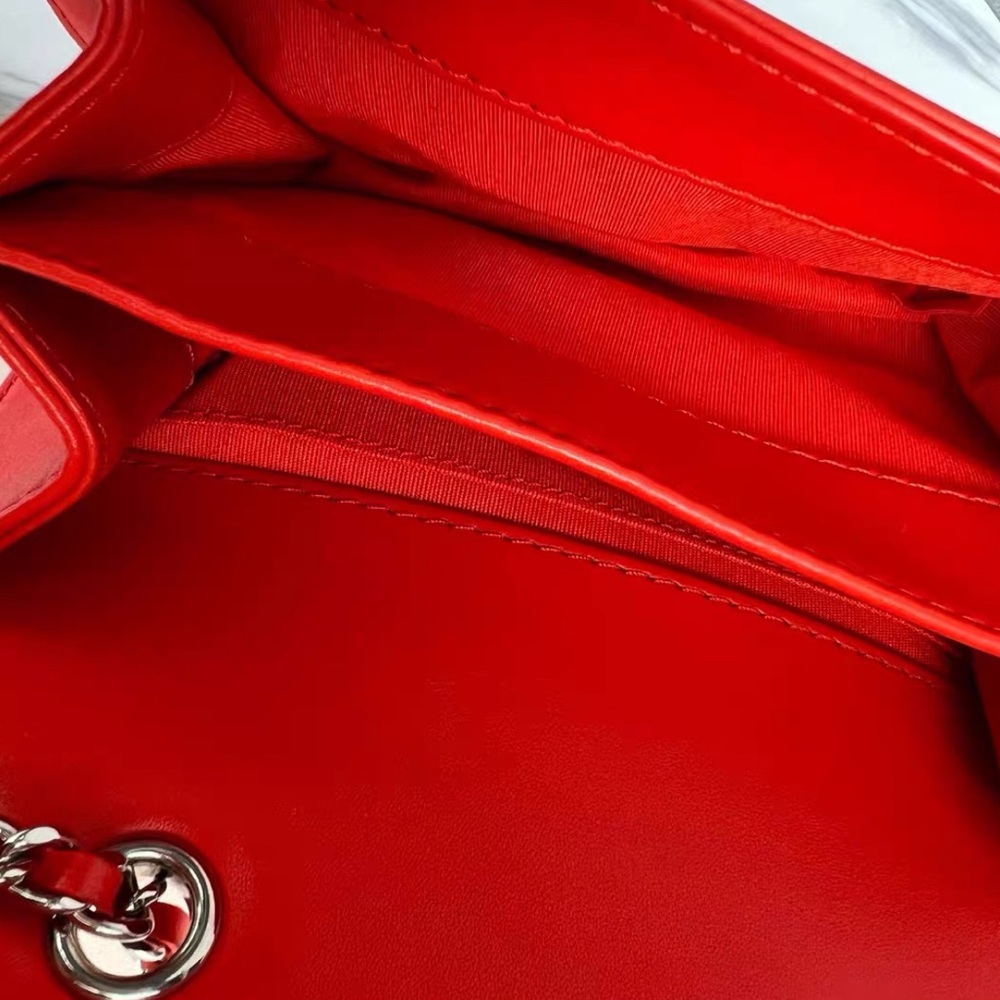 Chanel Vibrant Red Crossbody Bag with Chain - Picture 6 of 7